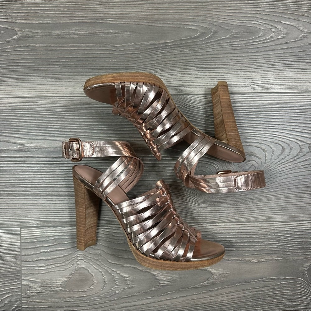 Stuart Weitzman Rose Gold Strappy Heels Size 7N Leather Sole Block Heelโ Sandals